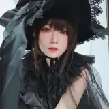 白银81《自撮り Vol.44 见习魔女》主题写真：126张全套美图，含6个视频