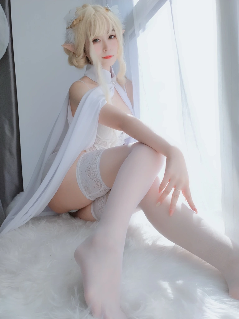 白银81《自撮り Vol.45 小白羊》主题写真：141张全套美图，含8个视频