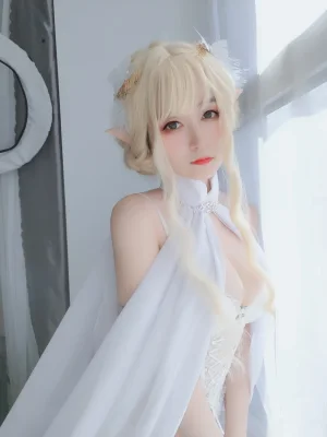 白银81《自撮り Vol.45 小白羊》主题写真：141张全套美图，含8个视频