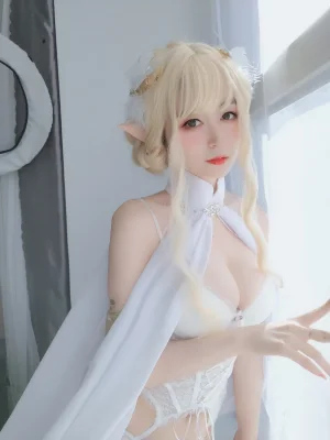 白银81《自撮り Vol.45 小白羊》主题写真：141张全套美图，含8个视频