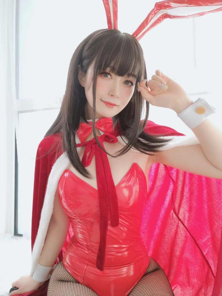 白银81《自撮り Vol.50 圣诞兔女郎》主题写真：97张全套美图，含6个视频