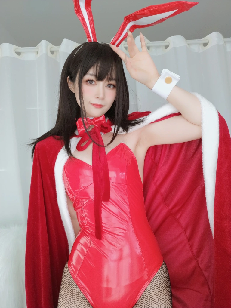 白银81《自撮り Vol.50 圣诞兔女郎》主题写真：97张全套美图，含6个视频