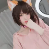 白银81《自撮り Vol.51 粉红狐狸》主题写真：111张全套美图，含7个视频