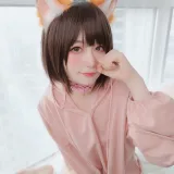 白银81《自撮り Vol.51 粉红狐狸》主题写真：111张全套美图，含7个视频