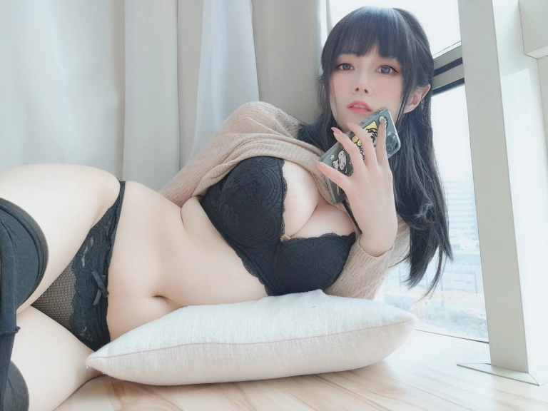 白银81《自撮り Vol.55 最终幻想》主题写真：131张全套美图，含5个视频