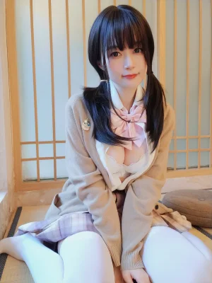 白银81《女汤浴池 下》主题写真：68张全套美图，含5个视频