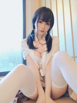 白银81《女汤浴池 下》主题写真：68张全套美图，含5个视频