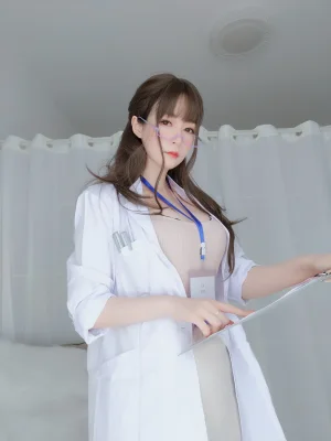 白银81《私人医生》主题写真：159张全套美图，含6个视频