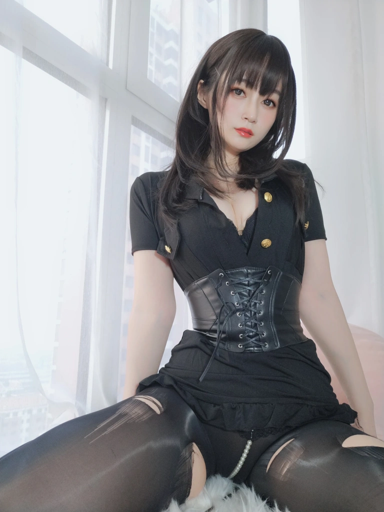 白银81《抖S姐姐》主题写真：59张全套美图，含2个视频