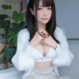 白银81《自撮り Vol.47（動画入り）》主题写真：121张全套美图，含3个视频
