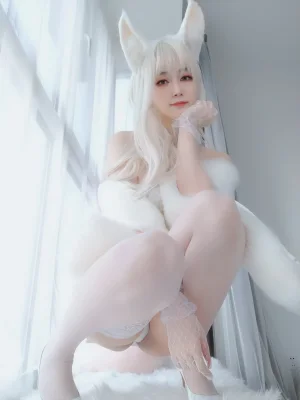 白银81《自撮り Vol.48（動画入り）》主题写真：101张全套美图，含6个视频