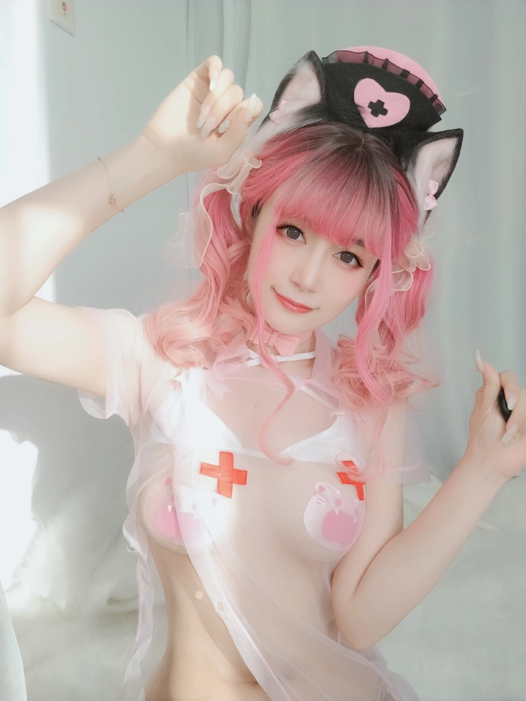 白银81《猫咪护士》主题写真：34张全套美图，含1个视频