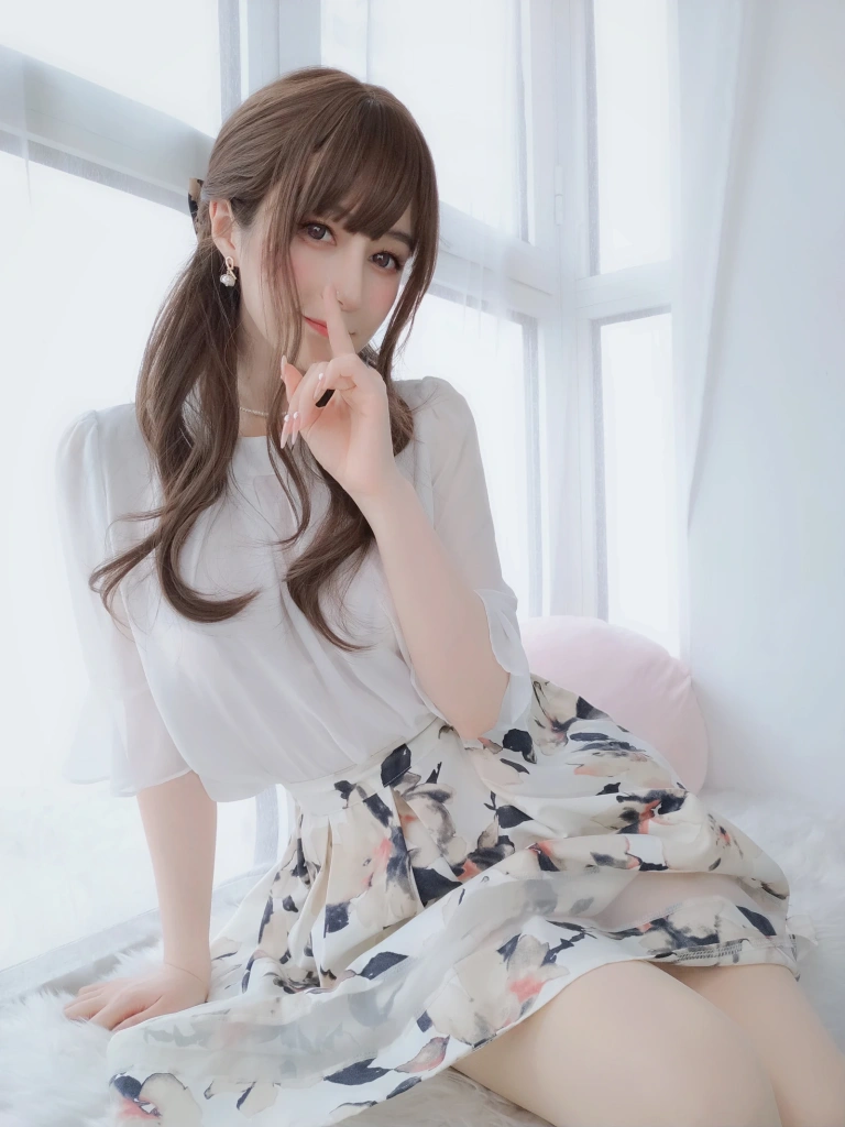 白银81《自撮り vol.58 肉丝》主题写真：124张全套美图，含2个视频