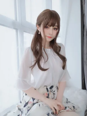 白银81《自撮り vol.58 肉丝》主题写真：124张全套美图，含2个视频