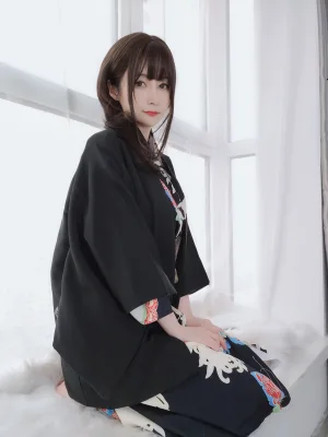 白银81《和服下的秘密》主题写真：64张全套美图，含2个视频