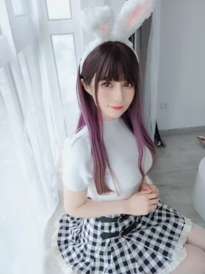 白银81《自撮り Vol.60（動画入り）可爱兔子》主题写真：169张全套美图，含7个视频