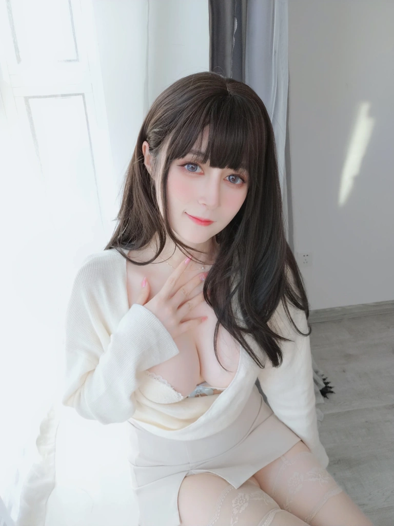 白银81《2022.01月会员合集（全17期）》主题写真：381张全套美图，含10个视频