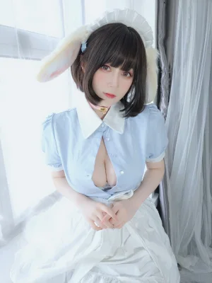 白银81《兔耳女仆》主题写真：111张全套美图，含3个视频
