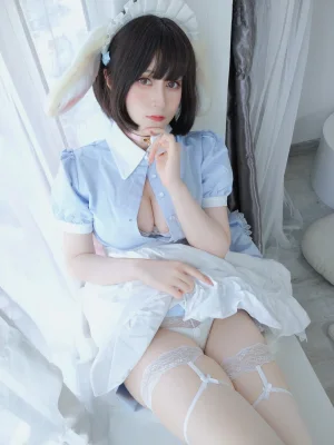 白银81《兔耳女仆》主题写真：111张全套美图，含3个视频