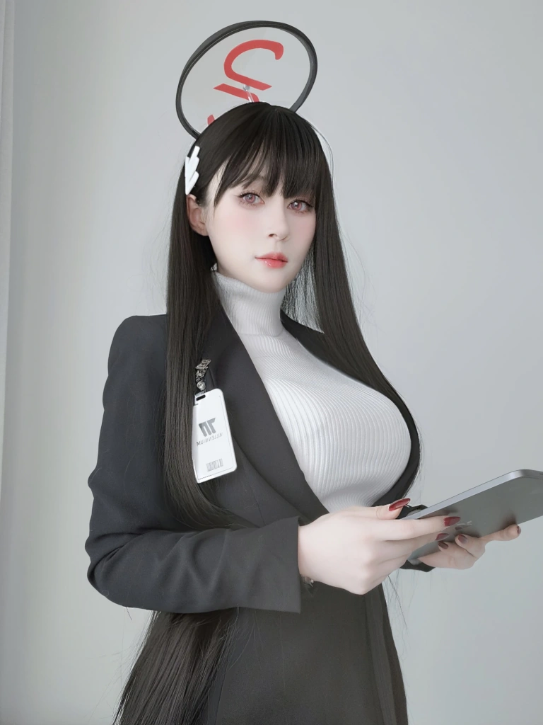 白银81《Fantia 2023年12月会员合集（23期）》主题写真：333张全套美图，含5个视频