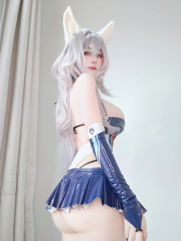 白银81《信浓》主题写真：25张全套美图