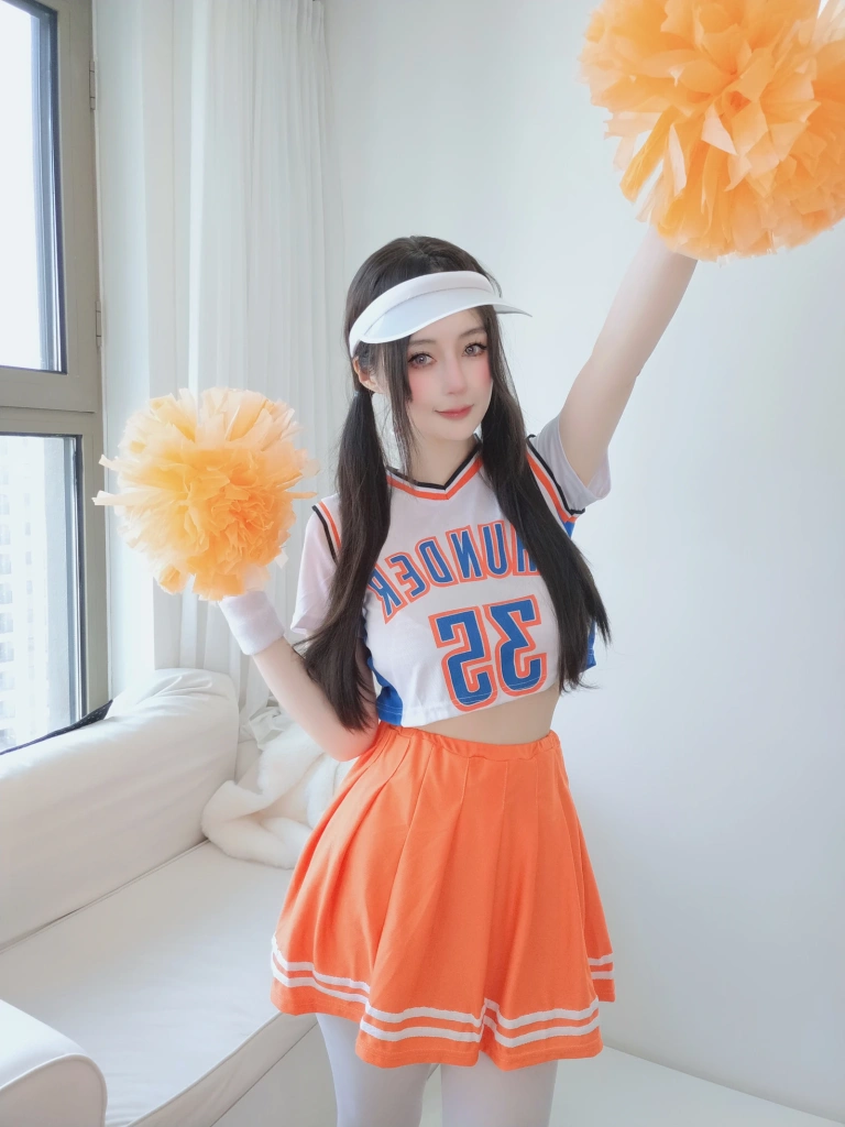 白银81《自摄Vol.94 啦啦队》主题写真：106张全套美图，含4个视频