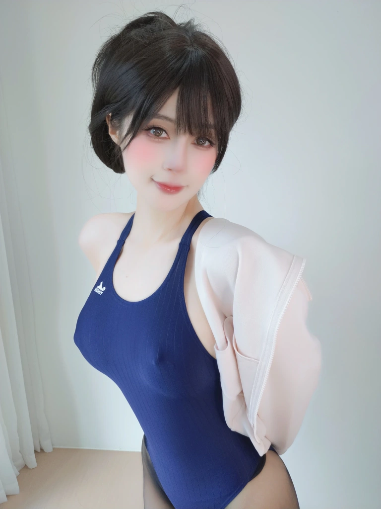 白银81《自摄Vol.99》主题写真：145张全套美图，含19个视频