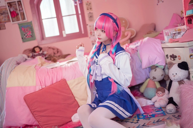 艾西Aiwest《湊阿库娅 私服》主题写真：55张全套美图