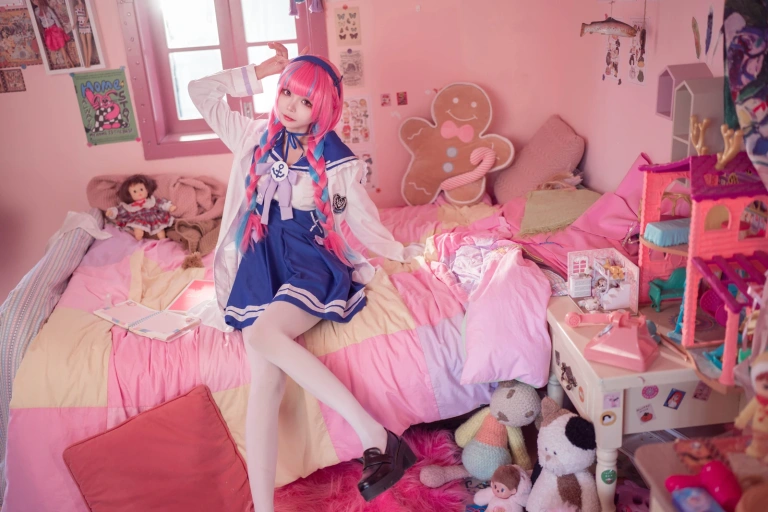 艾西Aiwest《湊阿库娅 私服》主题写真：55张全套美图