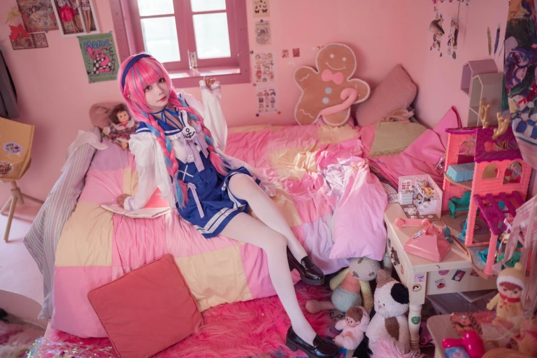 艾西Aiwest《湊阿库娅 私服》主题写真：55张全套美图