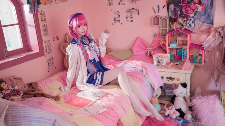 艾西Aiwest《湊阿库娅 私服》主题写真：55张全套美图