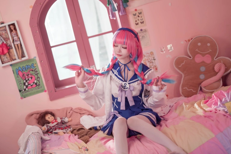 艾西Aiwest《湊阿库娅 私服》主题写真：55张全套美图