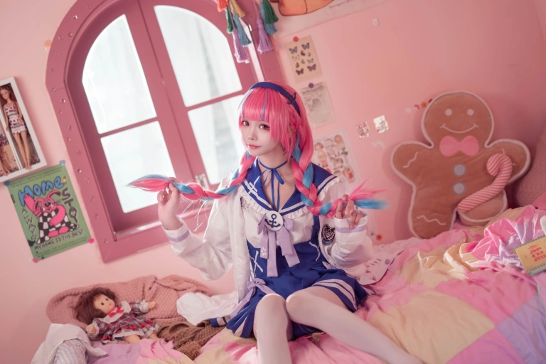 艾西Aiwest《湊阿库娅 私服》主题写真：55张全套美图