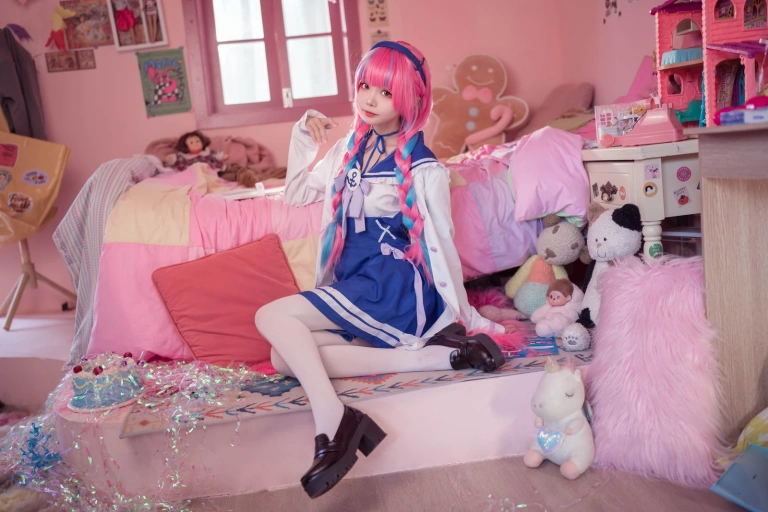 艾西Aiwest《湊阿库娅 私服》主题写真：55张全套美图