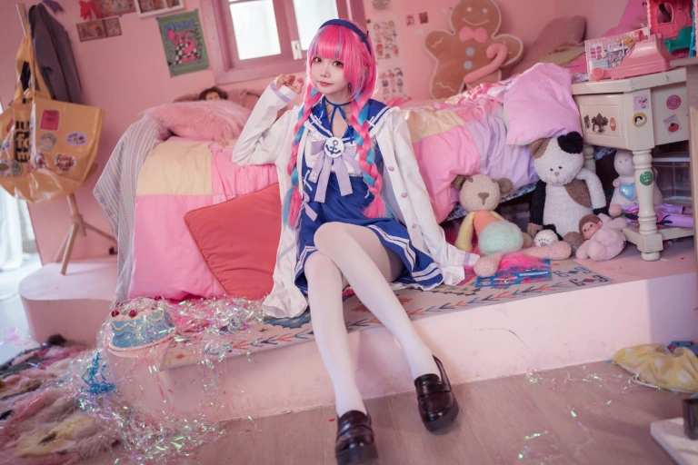 艾西Aiwest《湊阿库娅 私服》主题写真：55张全套美图