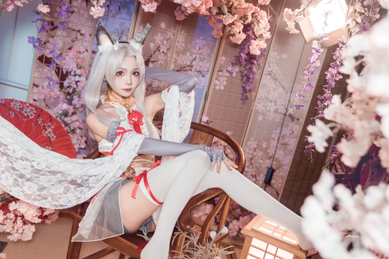艾西Aiwest《永劫胡桃（Naraka Bladepoint-Kurumi）》主题写真：29张全套美图