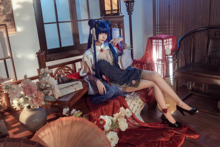 艾西Aiwest《伊吹新年旗袍》主题写真：35张全套美图