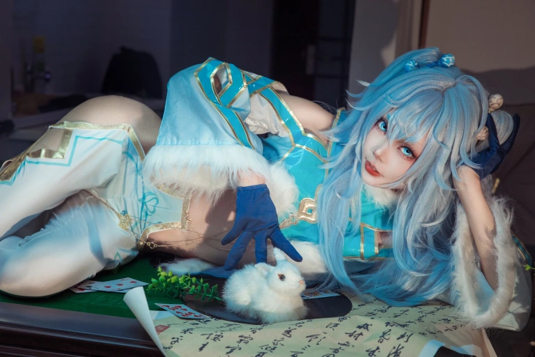 艾西Aiwest《PA-15 芙洛伦跃雪逢春》主题写真：21张全套美图