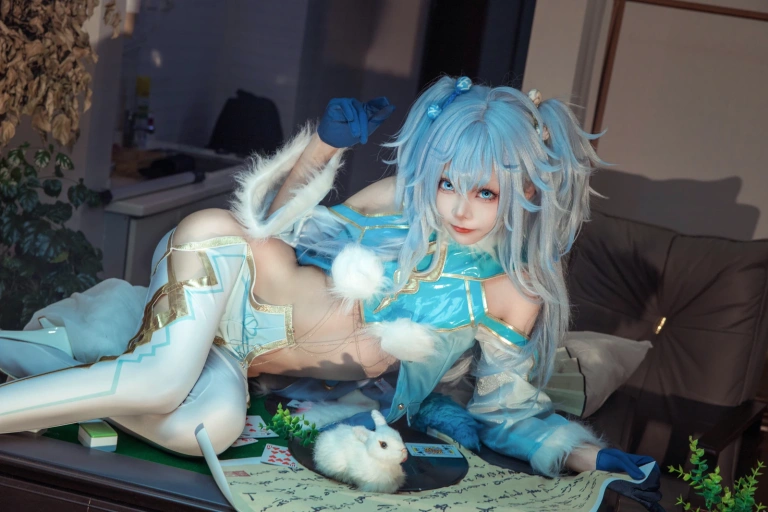 艾西Aiwest《PA-15 芙洛伦跃雪逢春》主题写真：21张全套美图