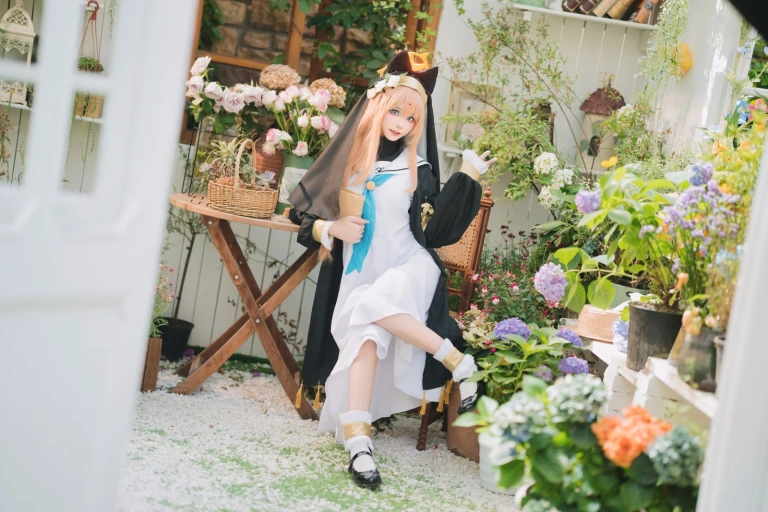 艾西Aiwest《碧蓝档案 伊落玛丽 修女》主题写真：33张全套美图