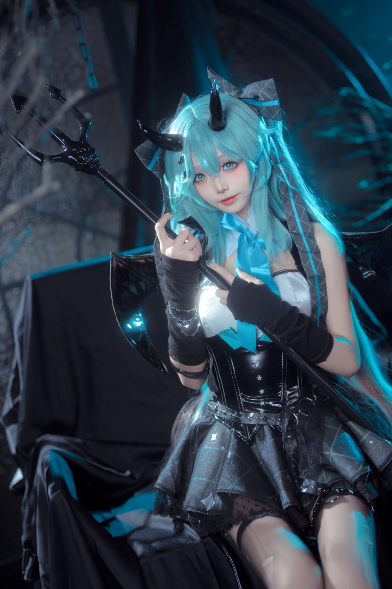 艾西Aiwest《初音小恶魔》主题写真：26张全套美图