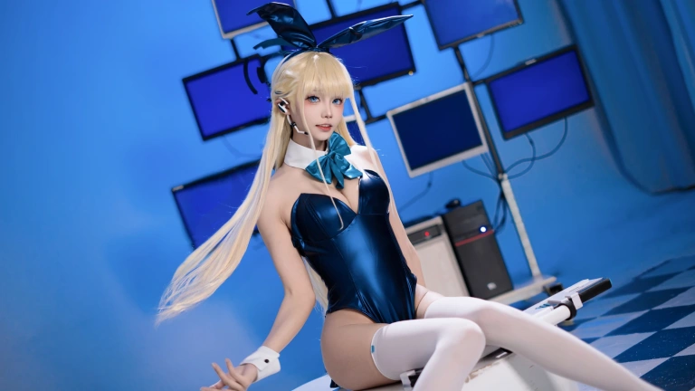 艾西Aiwest《小时兔女郎》主题写真：34张全套美图