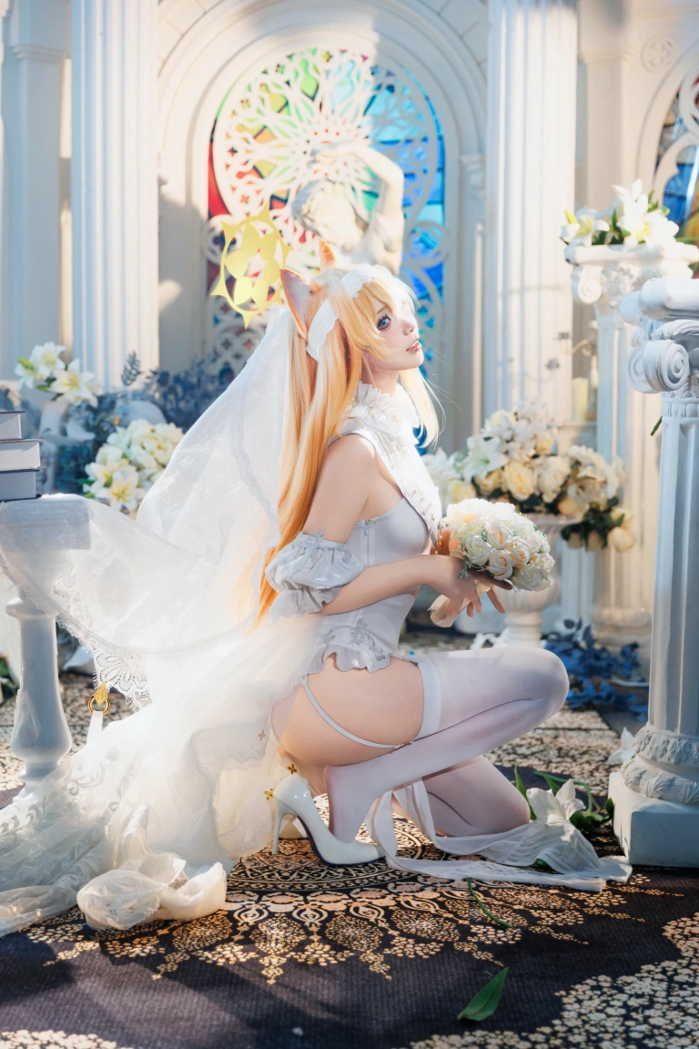 艾西Aiwest《蔚蓝档案 伊落玛丽 花嫁》主题写真：31张全套美图