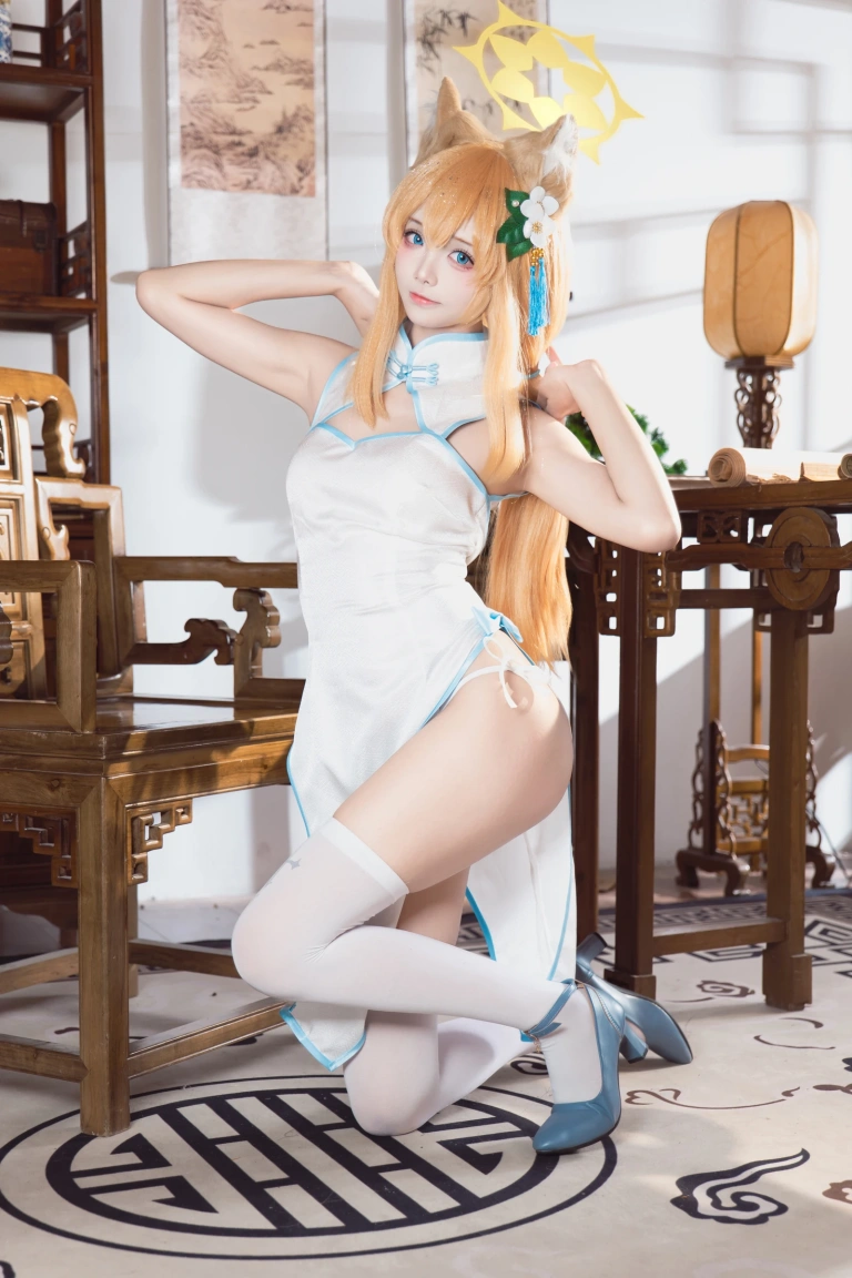 艾西Aiwest《蔚蓝档案 伊落玛丽 旗袍》主题写真：30张全套美图