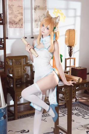 艾西Aiwest《蔚蓝档案 伊落玛丽 旗袍》主题写真：30张全套美图