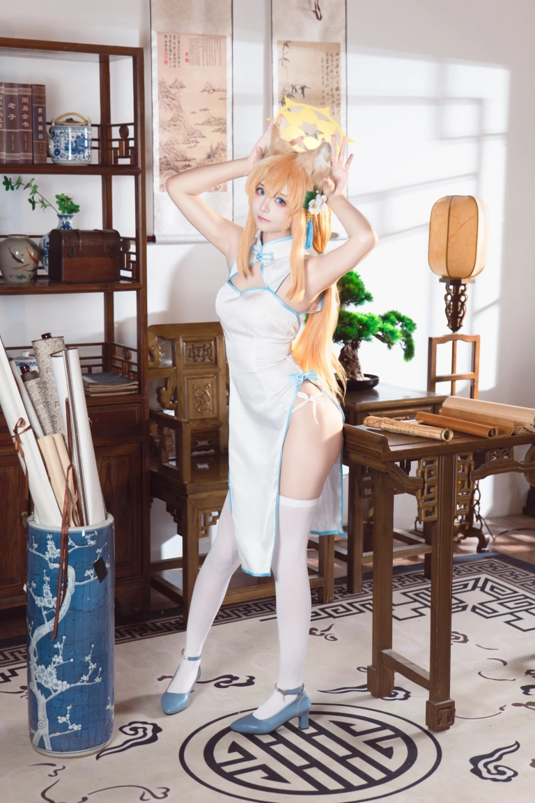 艾西Aiwest《蔚蓝档案 伊落玛丽 旗袍》主题写真：30张全套美图