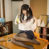 安食Ajiki《风纪委员》主题写真：48张全套美图
