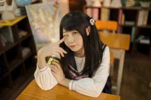 安食Ajiki《风纪委员》主题写真：48张全套美图