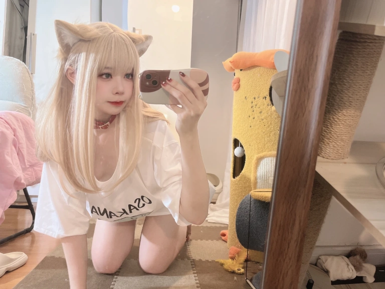 安食Ajiki《黄豆粉》主题写真：40张全套美图