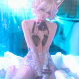 安食Ajiki《交错战线 绯猁》主题写真：31张全套美图